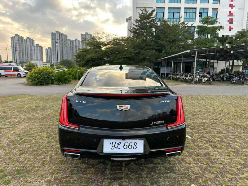 南宁19年凯迪拉克XTS9