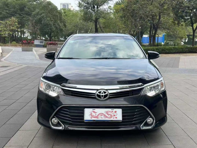 佛山17年丰田凯美瑞1