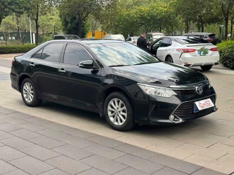 佛山17年丰田凯美瑞3