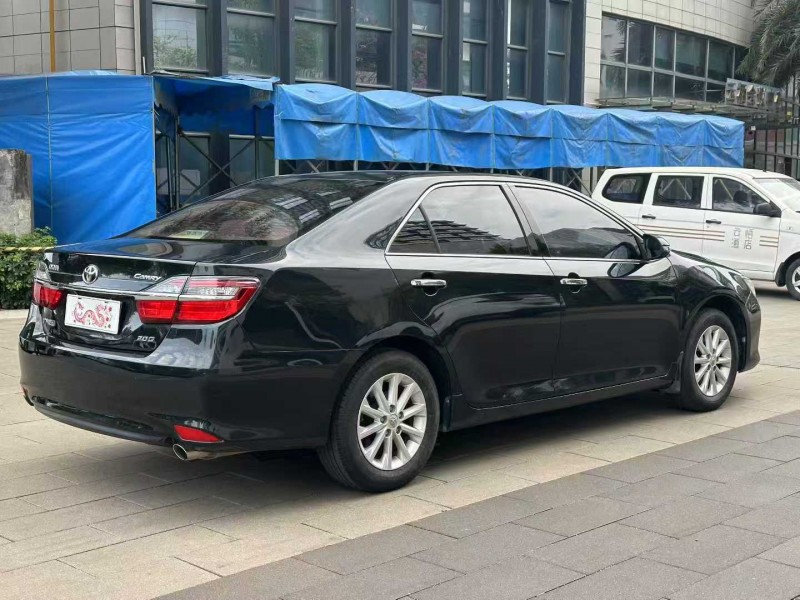 佛山17年丰田凯美瑞8