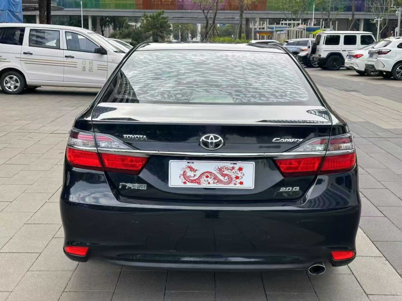 佛山17年丰田凯美瑞9