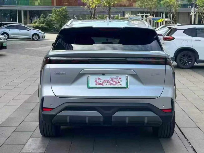 佛山25年吉利银河9