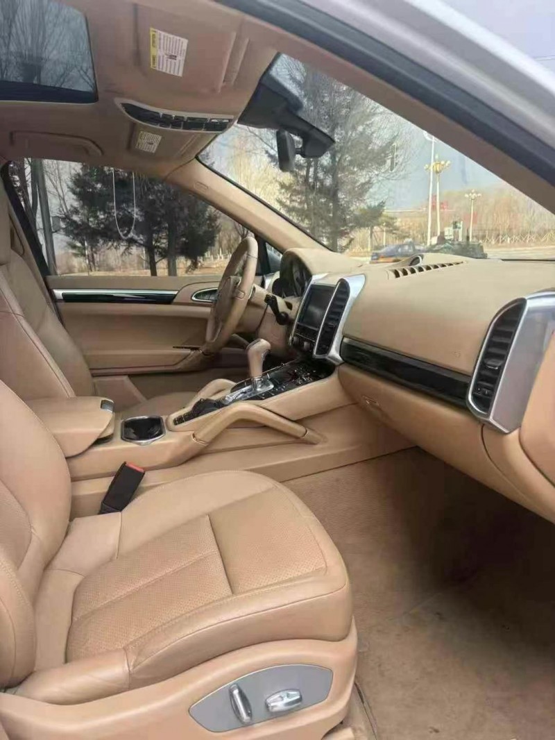 吉林15年保时捷卡宴8