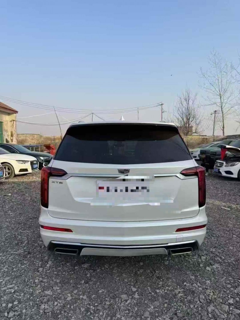潍坊20年凯迪拉克XT69