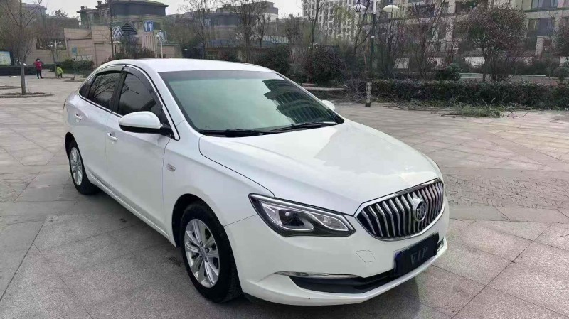 济宁17年别克英朗2