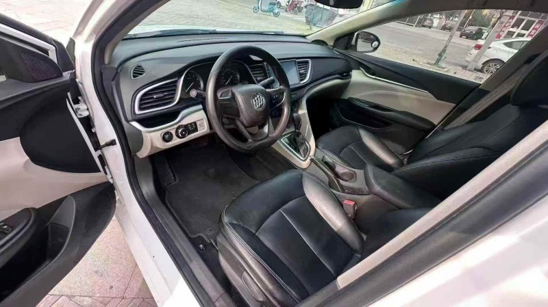 济宁17年别克英朗4