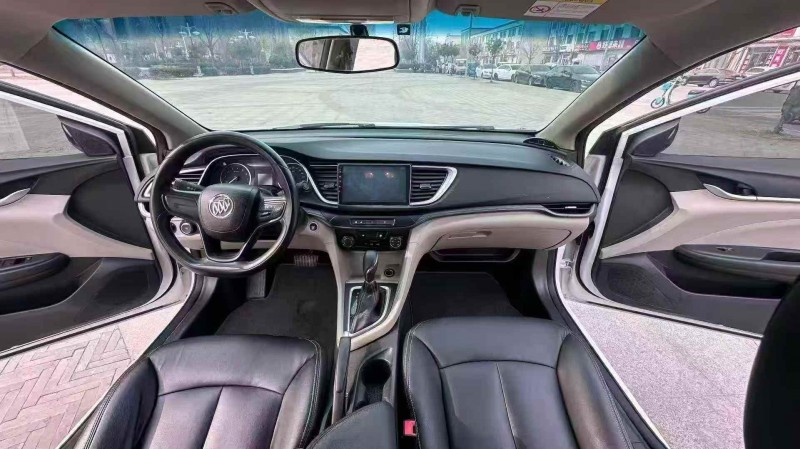 济宁17年别克英朗6