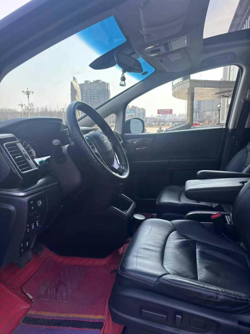 吉林18年本田艾力绅9