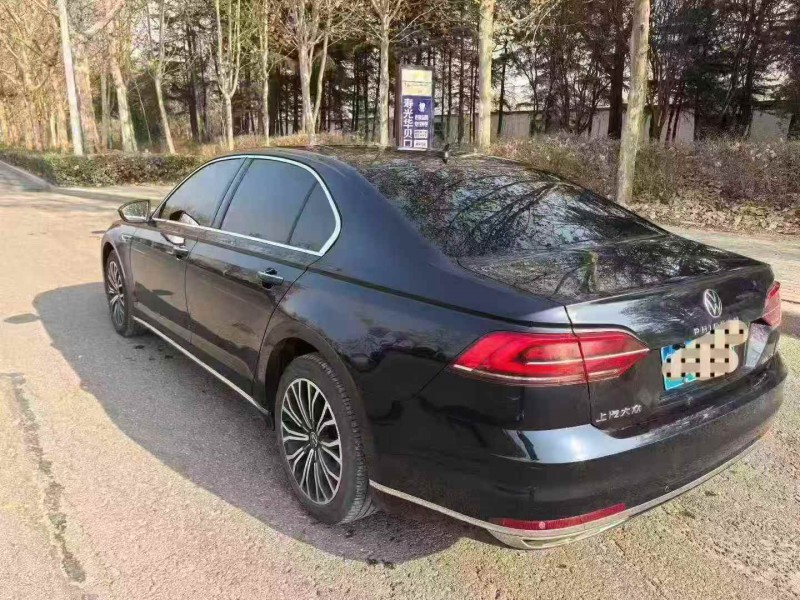 东营21年大众辉昂8