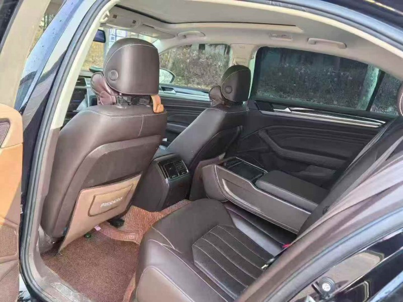 东营21年大众辉昂9