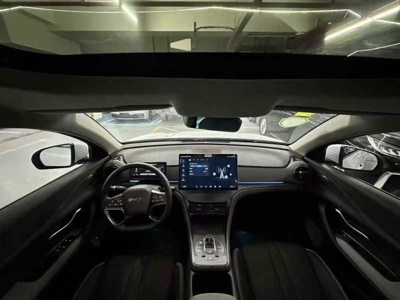 深圳25年比亚迪海狮5