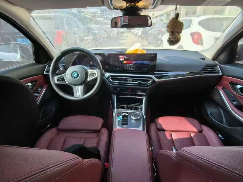 常州24年宝马i35