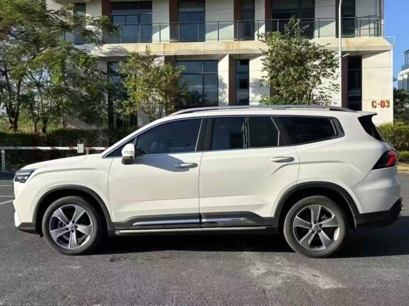 广州23年吉利豪越4