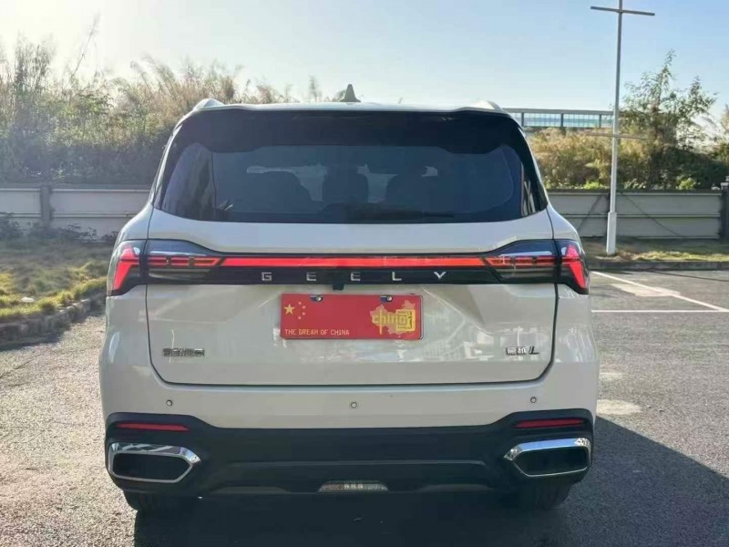 广州23年吉利豪越9