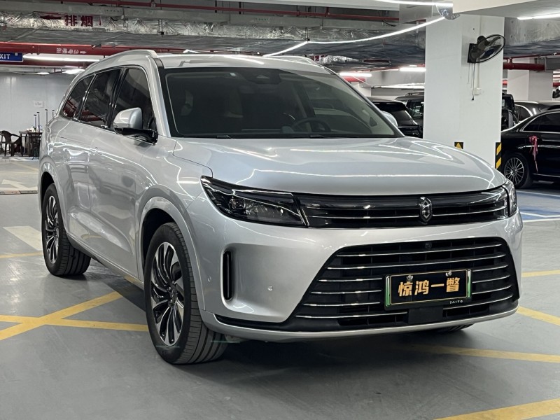 深圳23年华为智选问界2