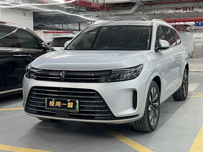 深圳23年华为智选问界3