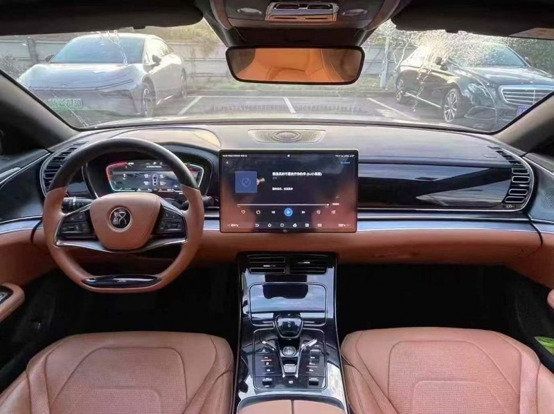 深圳23年比亚迪汉DM5