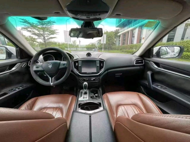 深圳15年玛莎拉蒂Ghibli5