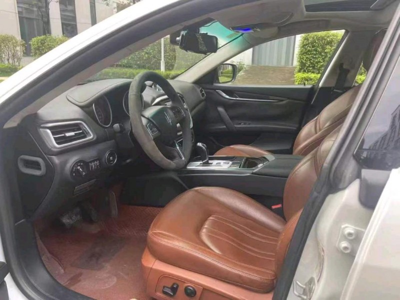 深圳15年玛莎拉蒂Ghibli6