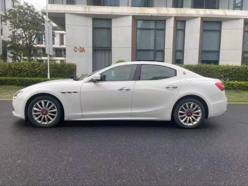 深圳15年玛莎拉蒂Ghibli7