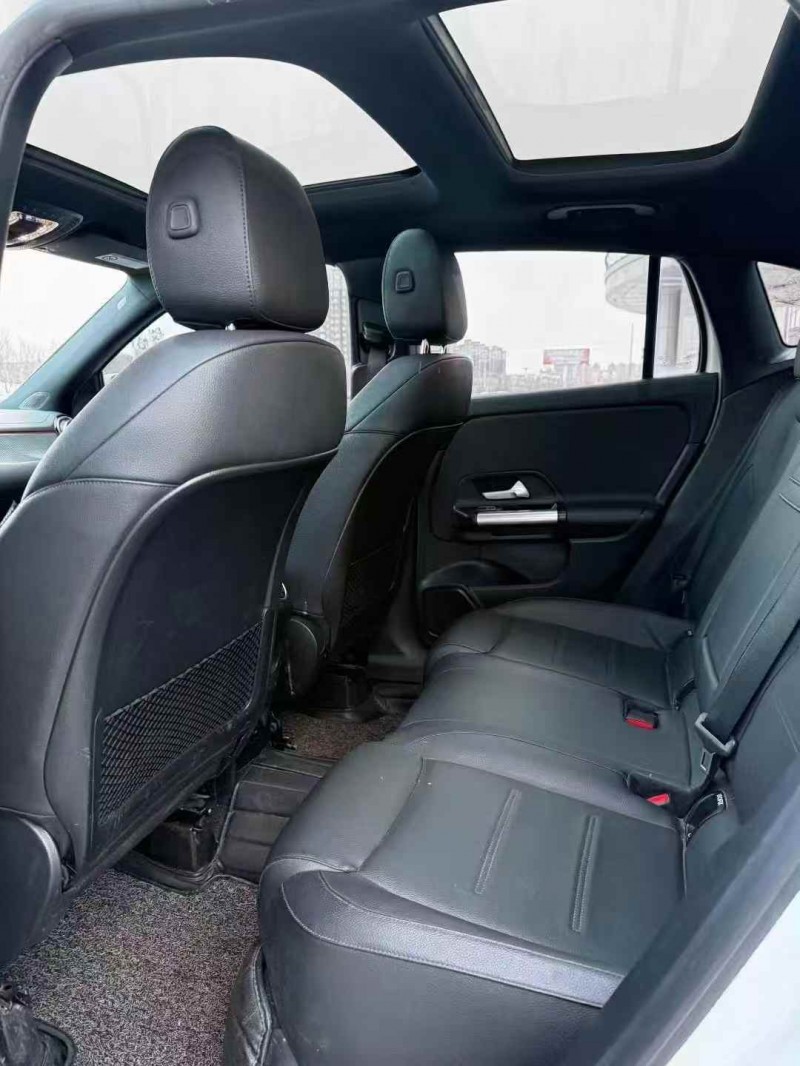 吉林21年奔驰GLA7