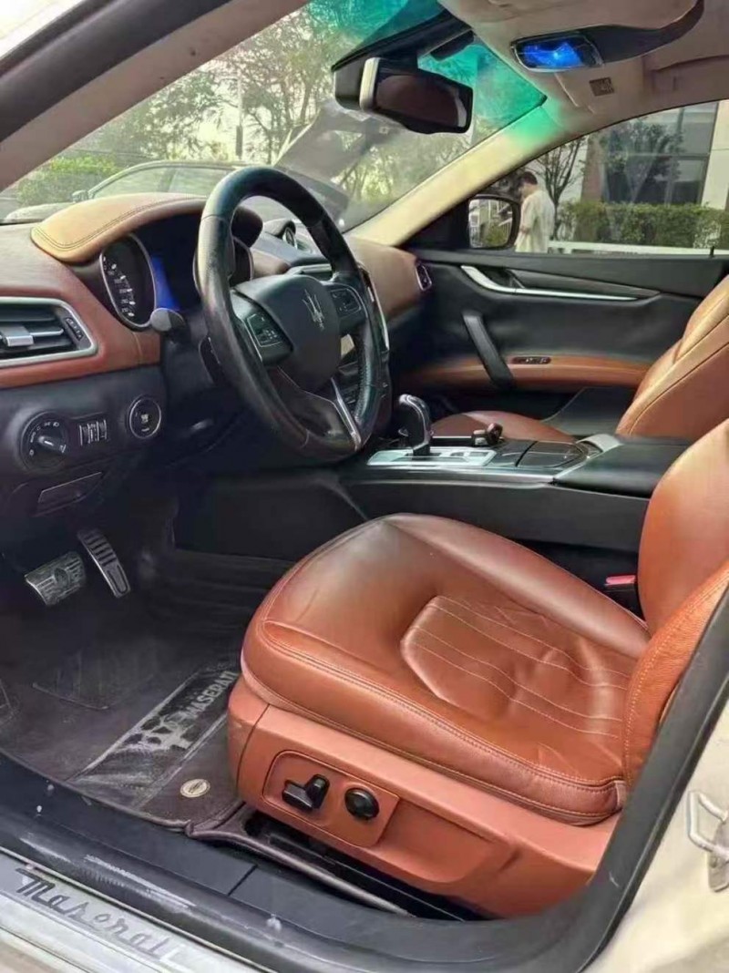 广州16年玛莎拉蒂Ghibli4