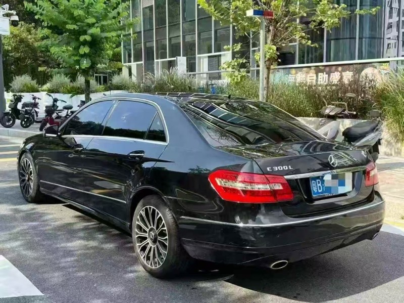 深圳13年奔驰E7