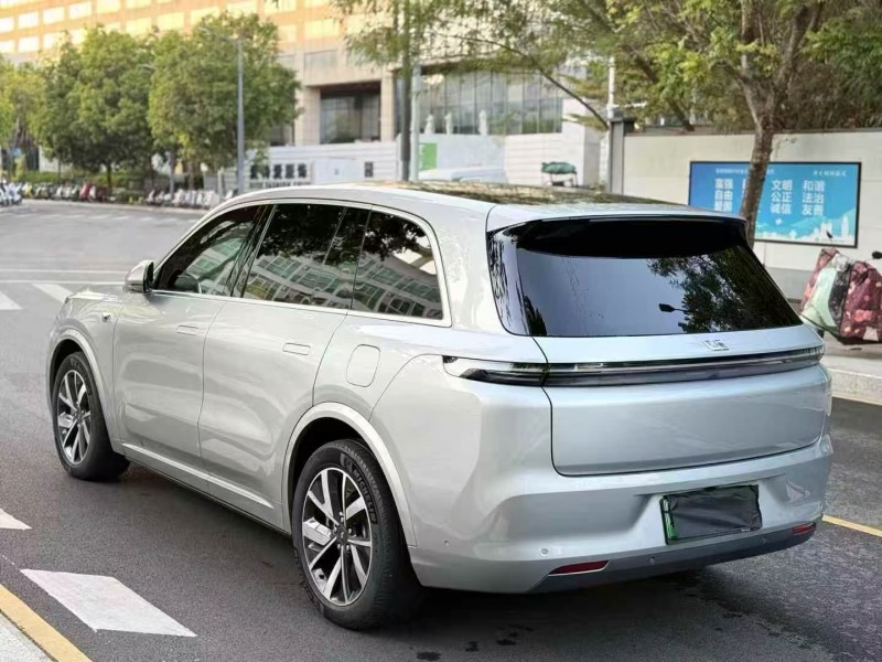 深圳23年理想L87