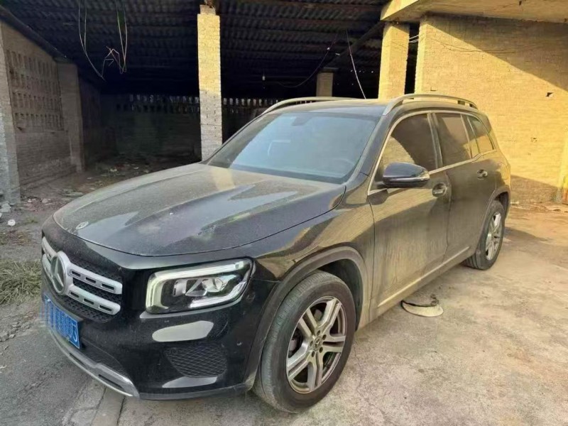 开封23年奔驰GLB2