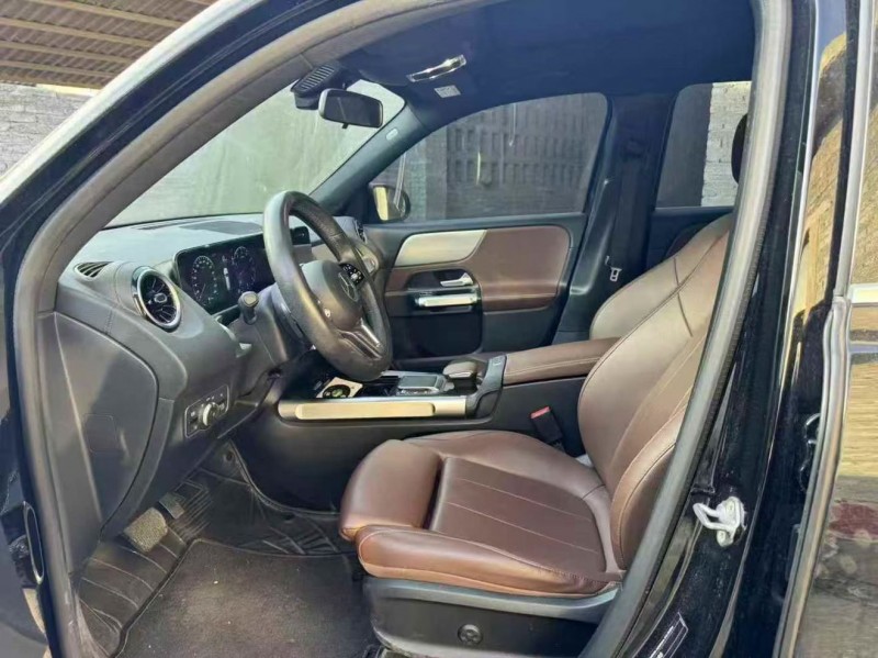 开封23年奔驰GLB3