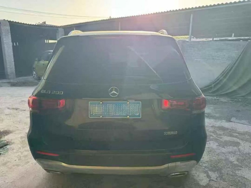 开封23年奔驰GLB4
