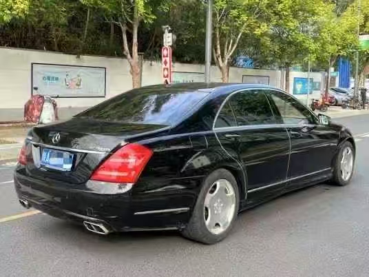 深圳10年奔驰S8