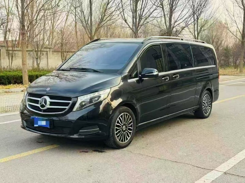 聊城18年奔驰V2