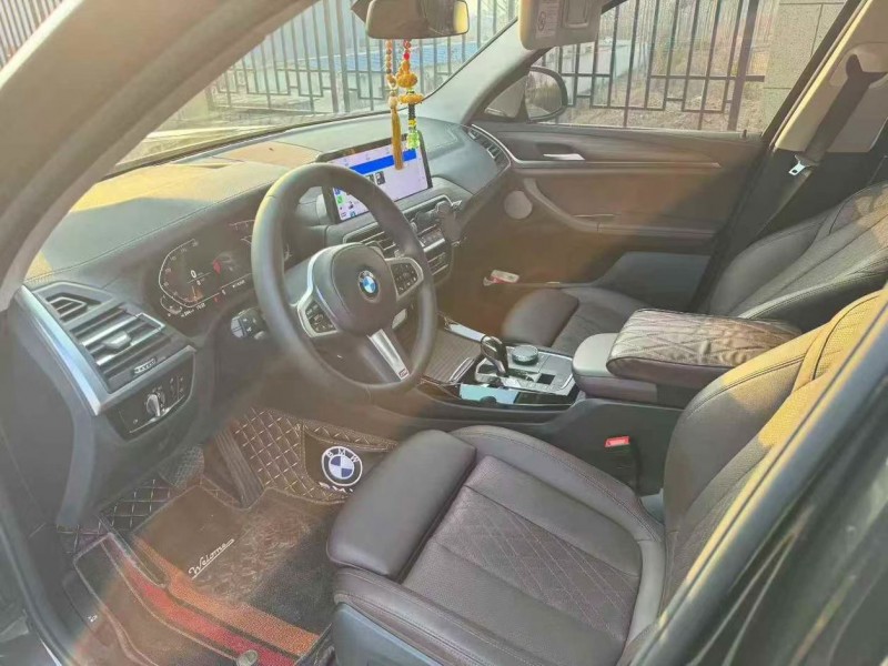 青岛22年宝马X33