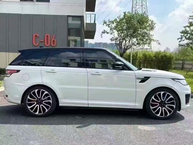 广州17年路虎揽胜运动8