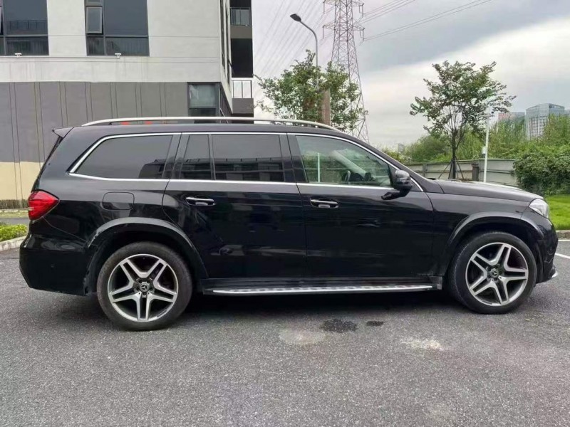 广州18年奔驰GLS8