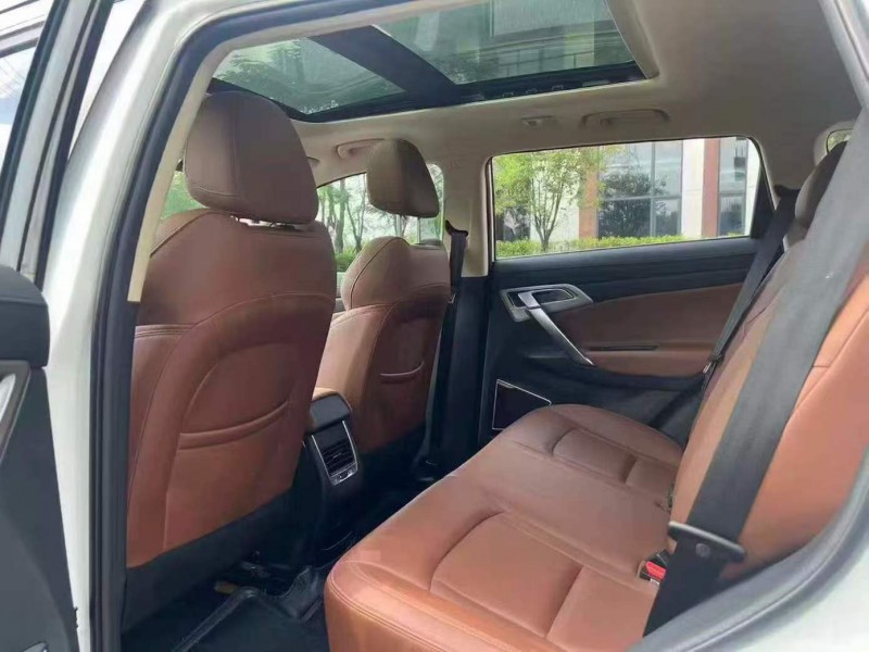 广州22年吉利博越5