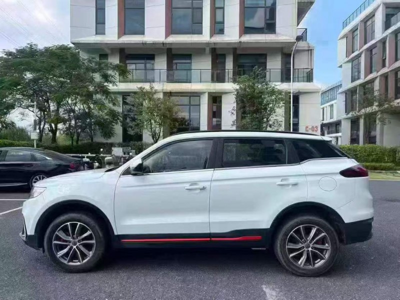 广州22年吉利博越8