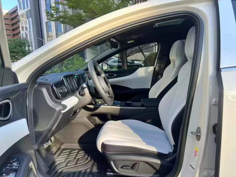 广州25年比亚迪海豹5