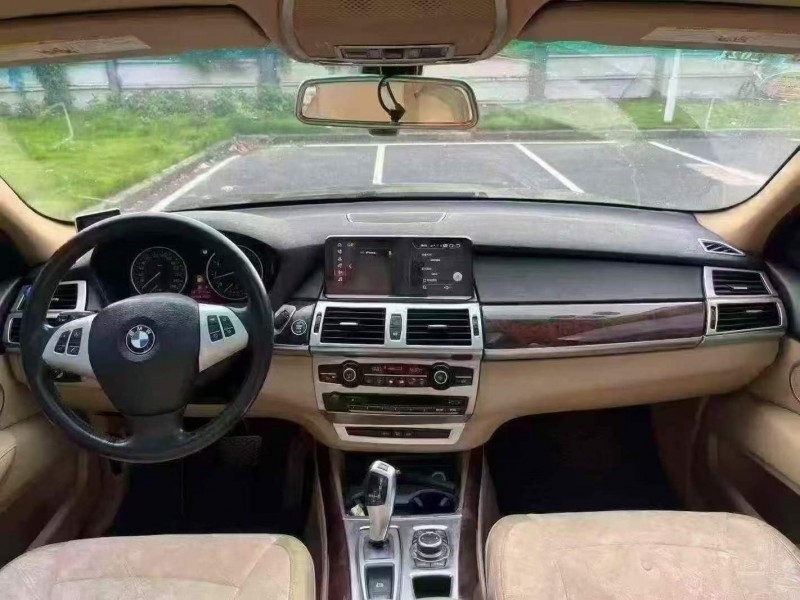 广州14年宝马X517