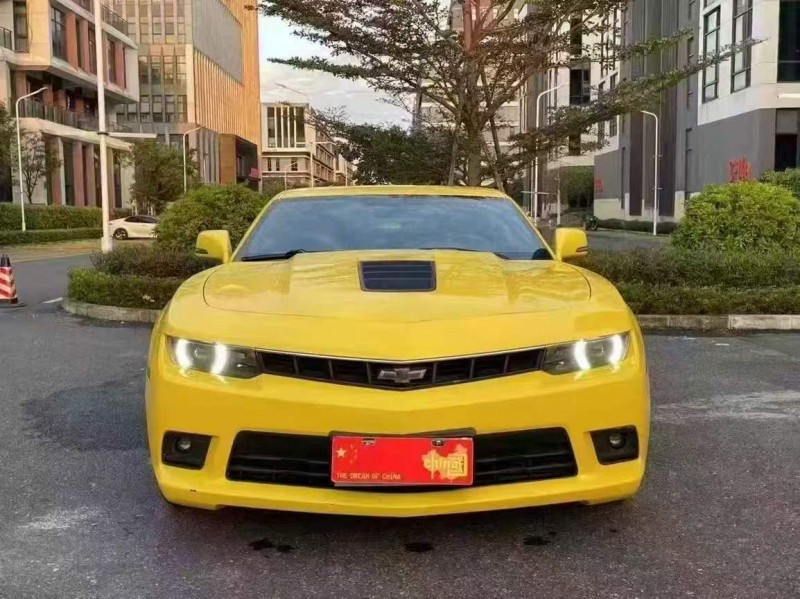 广州16年雪佛兰科迈罗1