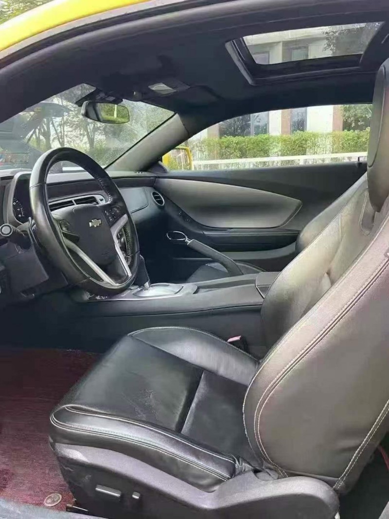 广州16年雪佛兰科迈罗4