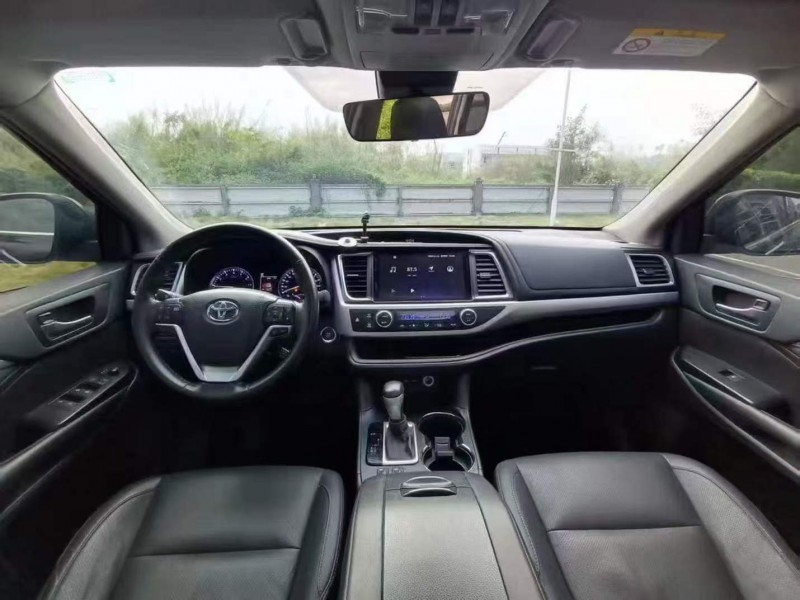 广州21年丰田汉兰达5