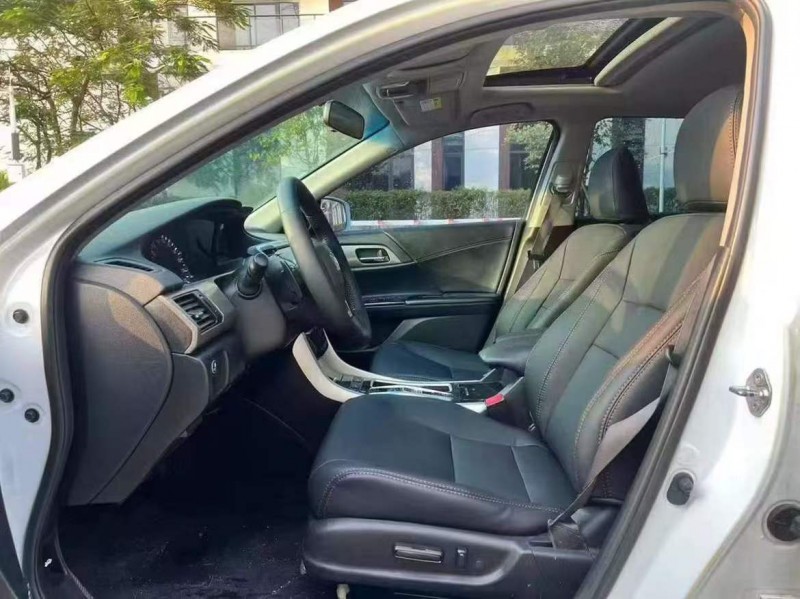 广州18年本田雅阁5