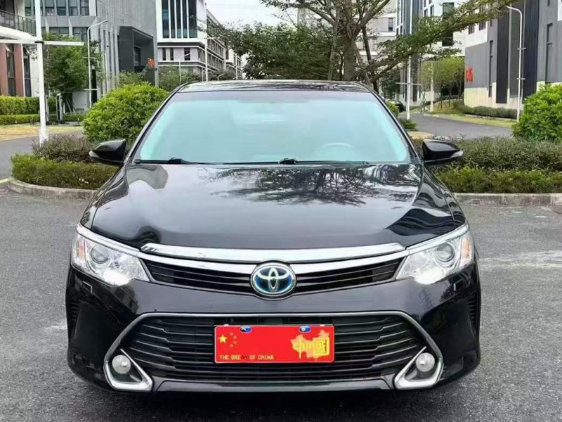 广州17年丰田凯美瑞1