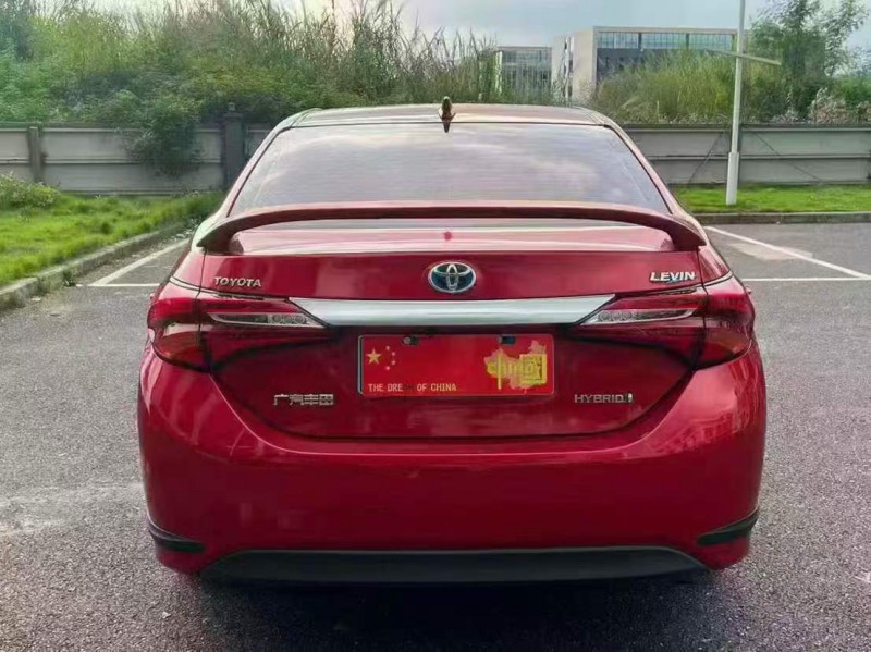 广州16年丰田雷凌9