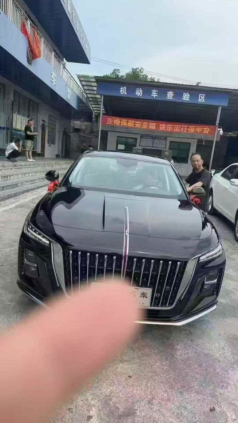 娄底25年红旗H51