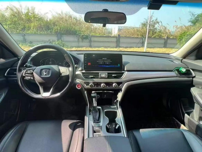 广州21年本田雅阁4