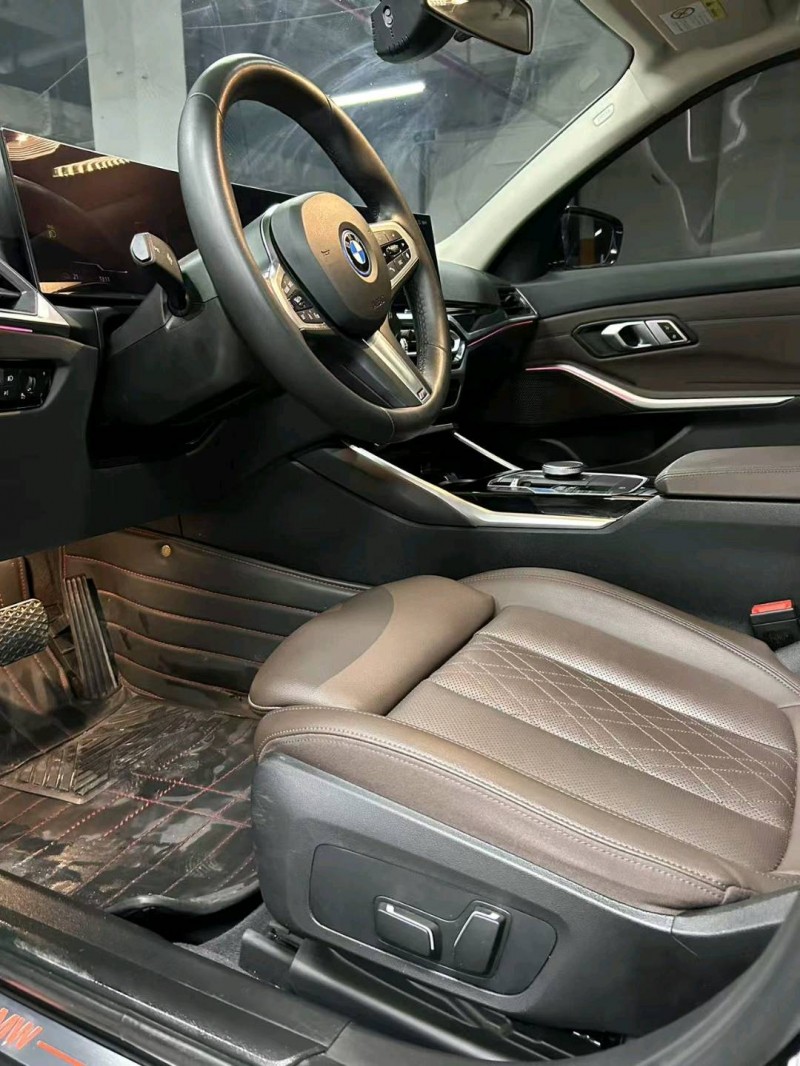 成都24年宝马i35