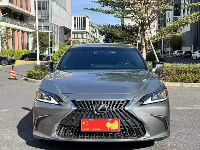 广州24年雷克萨斯ES1